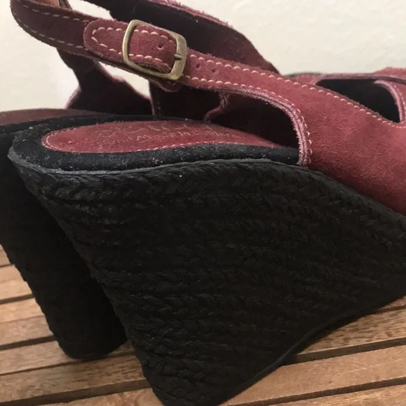 Womens Size 9 Sbicca Priscilla Suede Wedge Sandals - Picture 2 of 9